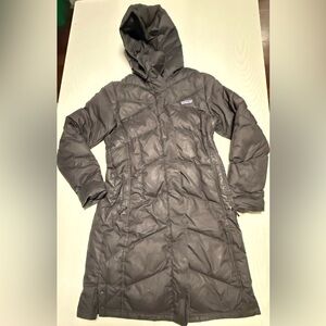 Patagonia Women's Hooded Puffer Coat